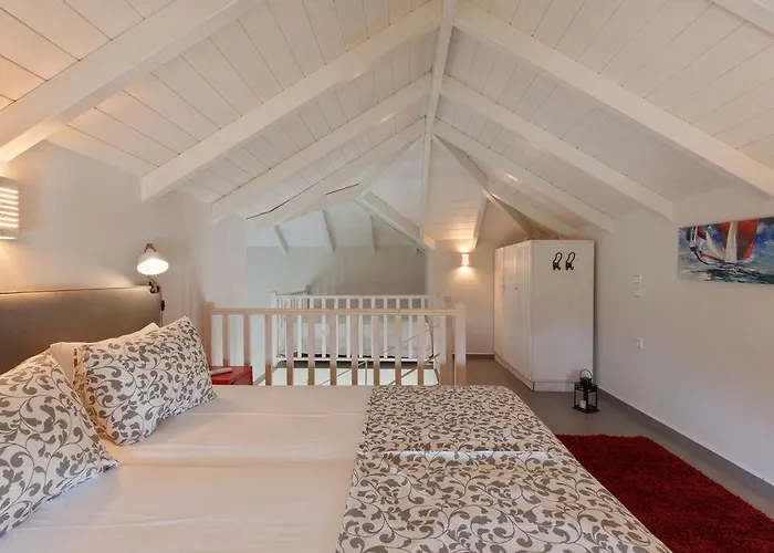 Alati Hébergement de vacances *